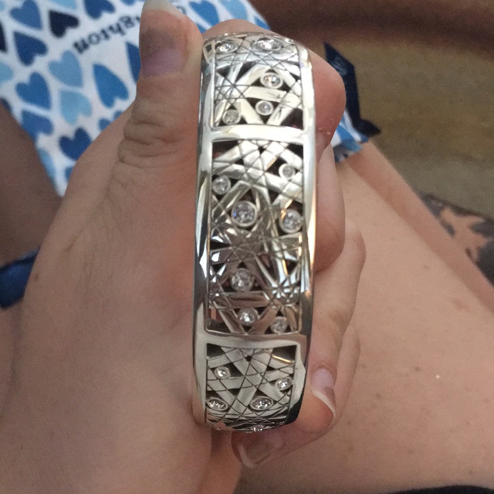 Silver detailed bracelet never worn - Picture 2 of 4